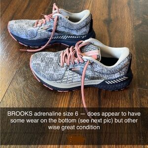 Brooks Women's Adrenaline Shoes - Gray and Pink